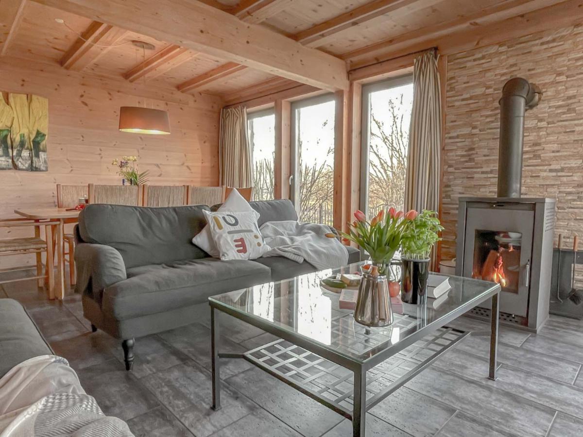 Traumhaff Kuestenchalets - Einzigartige Chalets An Der Ostsee. Ganz Aus Laerchenholz Mit Kamin Und Sauna Vogelsang-Warsin Luaran gambar