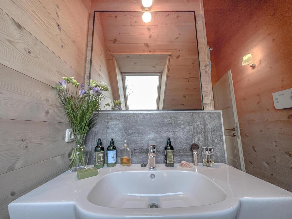 Traumhaff Kuestenchalets - Einzigartige Chalets An Der Ostsee. Ganz Aus Laerchenholz Mit Kamin Und Sauna Vogelsang-Warsin Luaran gambar