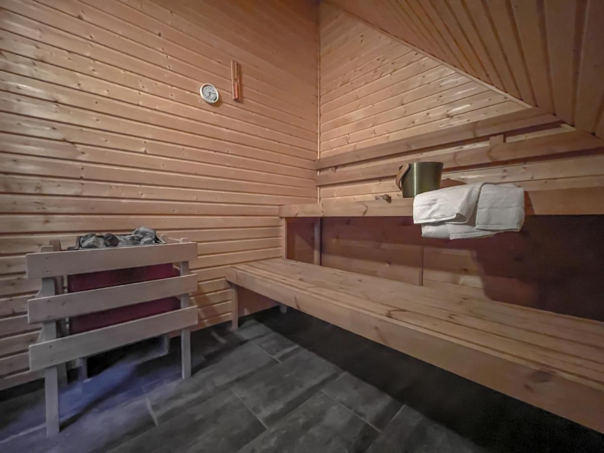 Traumhaff Kuestenchalets - Einzigartige Chalets An Der Ostsee. Ganz Aus Laerchenholz Mit Kamin Und Sauna Vogelsang-Warsin Luaran gambar