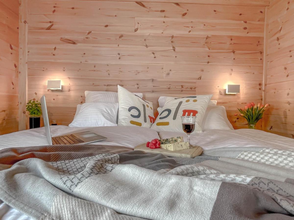 Traumhaff Kuestenchalets - Einzigartige Chalets An Der Ostsee. Ganz Aus Laerchenholz Mit Kamin Und Sauna Vogelsang-Warsin Luaran gambar