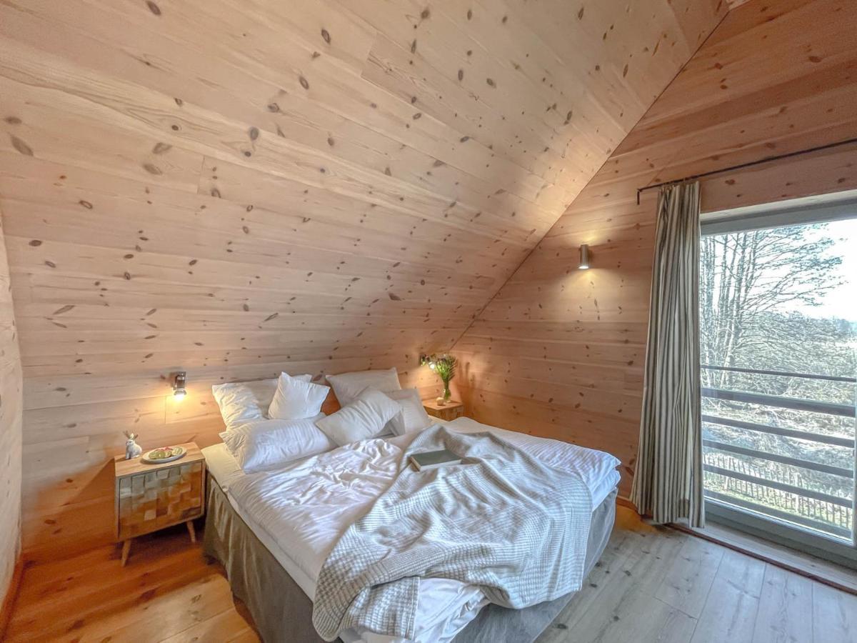 Traumhaff Kuestenchalets - Einzigartige Chalets An Der Ostsee. Ganz Aus Laerchenholz Mit Kamin Und Sauna Vogelsang-Warsin Luaran gambar