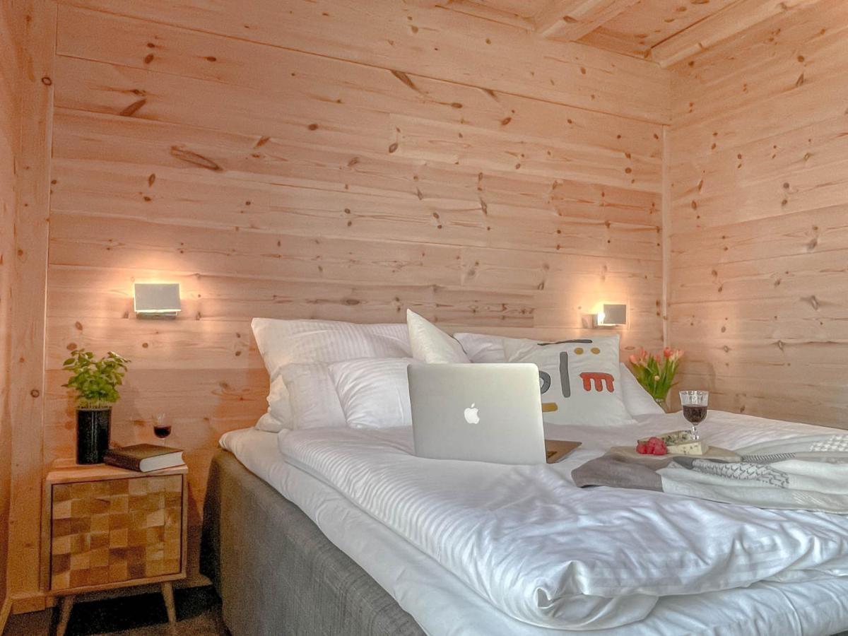 Traumhaff Kuestenchalets - Einzigartige Chalets An Der Ostsee. Ganz Aus Laerchenholz Mit Kamin Und Sauna Vogelsang-Warsin Luaran gambar